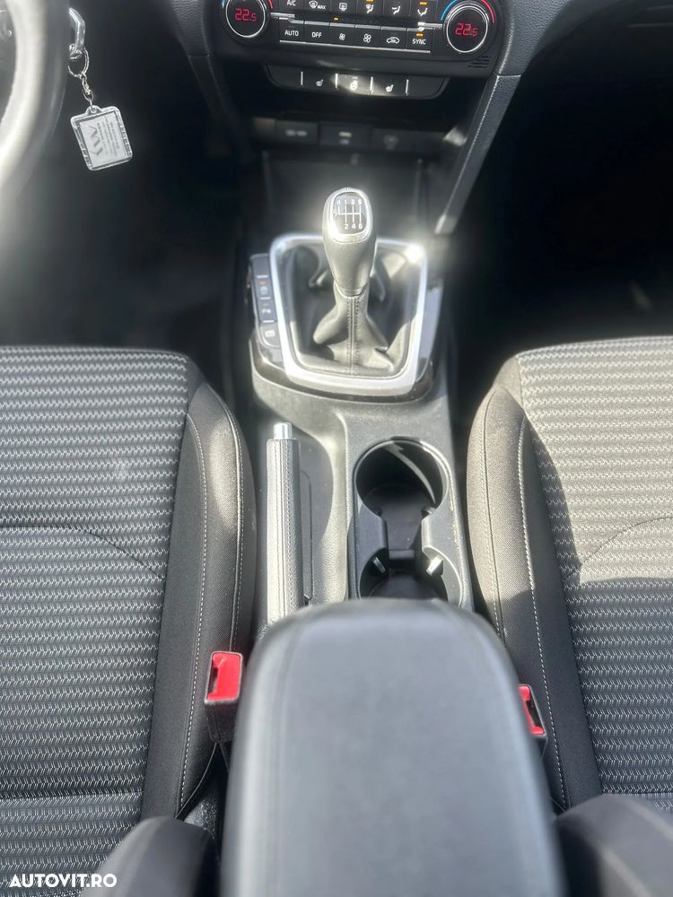 Kia Ceed - 23