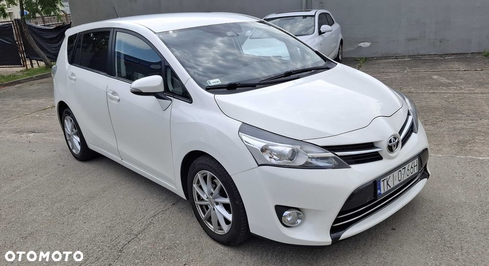 Toyota Verso - 2
