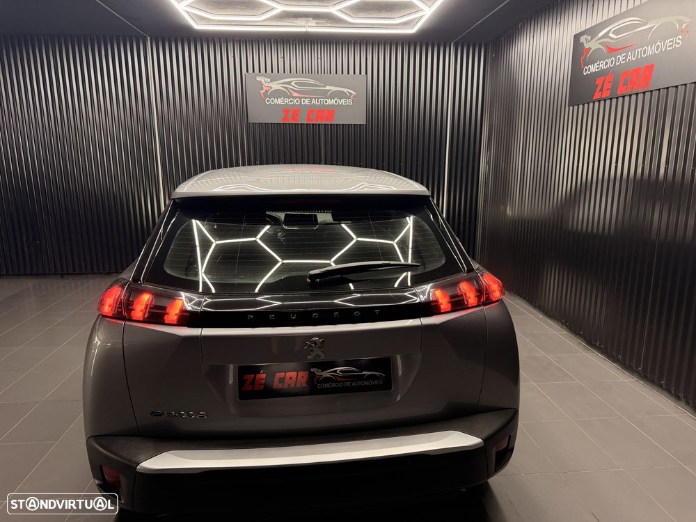 Peugeot e-2008 - 7