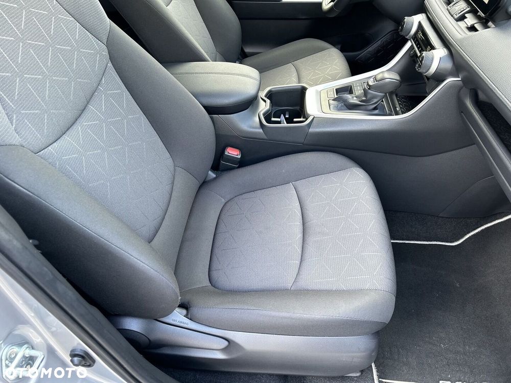 Toyota RAV4 - 19