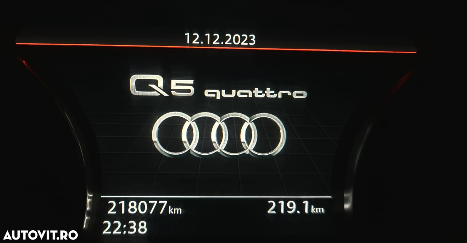 Audi Q5 2.0 40 TDI quattro S tronic Design - 5