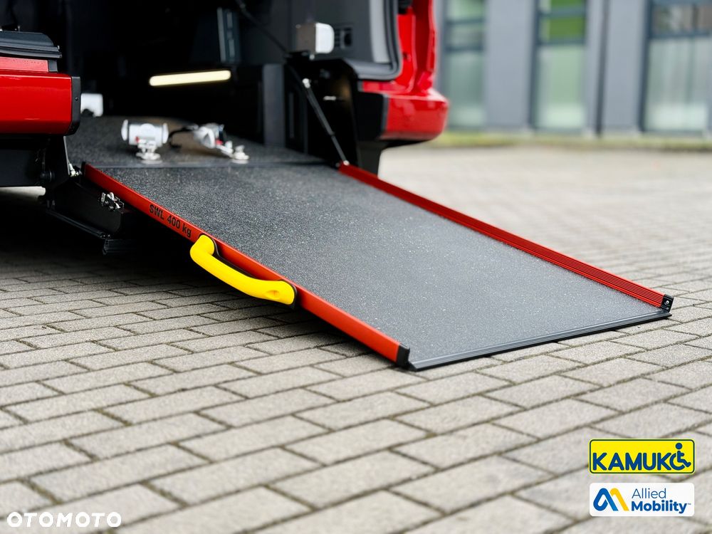 Ford Tourneo Custom 2.0 EcoBlue 320 L1 Titanium - 13