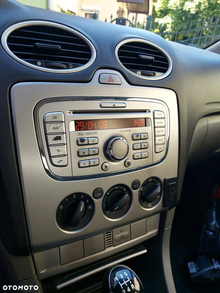 Ford Focus 1.6 Ti-VCT Trend - 11