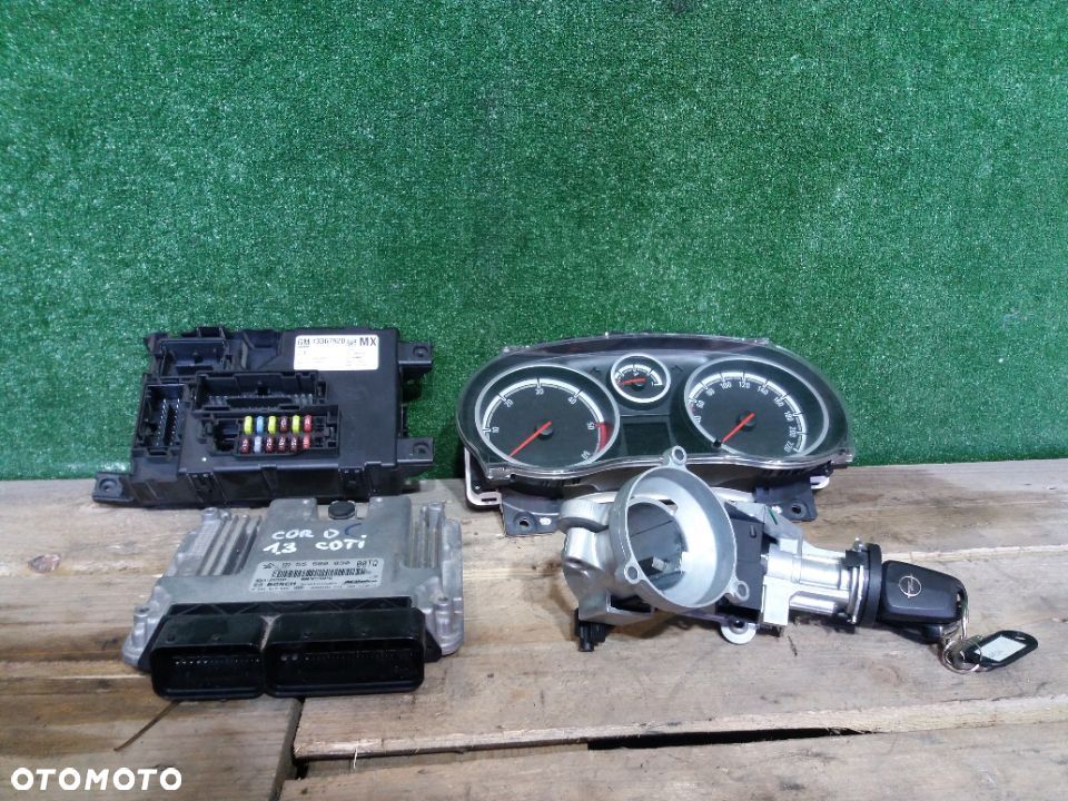 OPEL CORSA D 1.3 CDTI ZESTAW STARTOWY EUROPA 55580830 00TQ 13367920