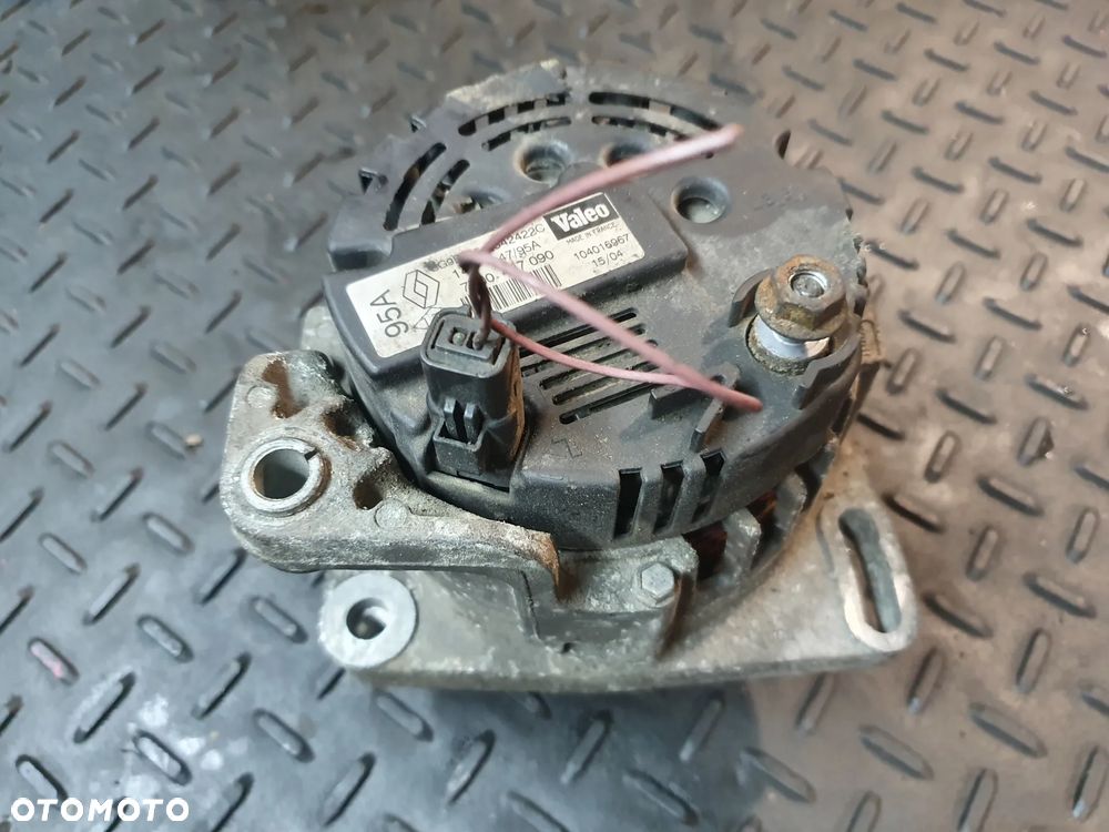 ALTERNATOR RENAULT CLIO II 7700437090 1.4 16V POSIADAM 2 SZT - 3