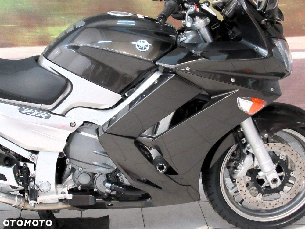 Yamaha FJR - 13