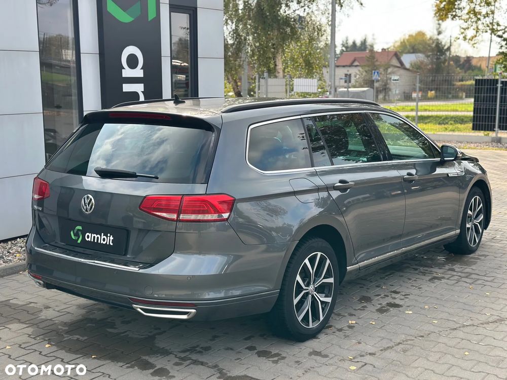 Volkswagen Passat - 6