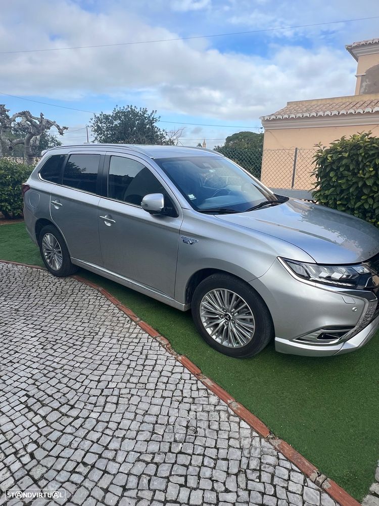 Mitsubishi Outlander 2.4 Ice Edition - 9