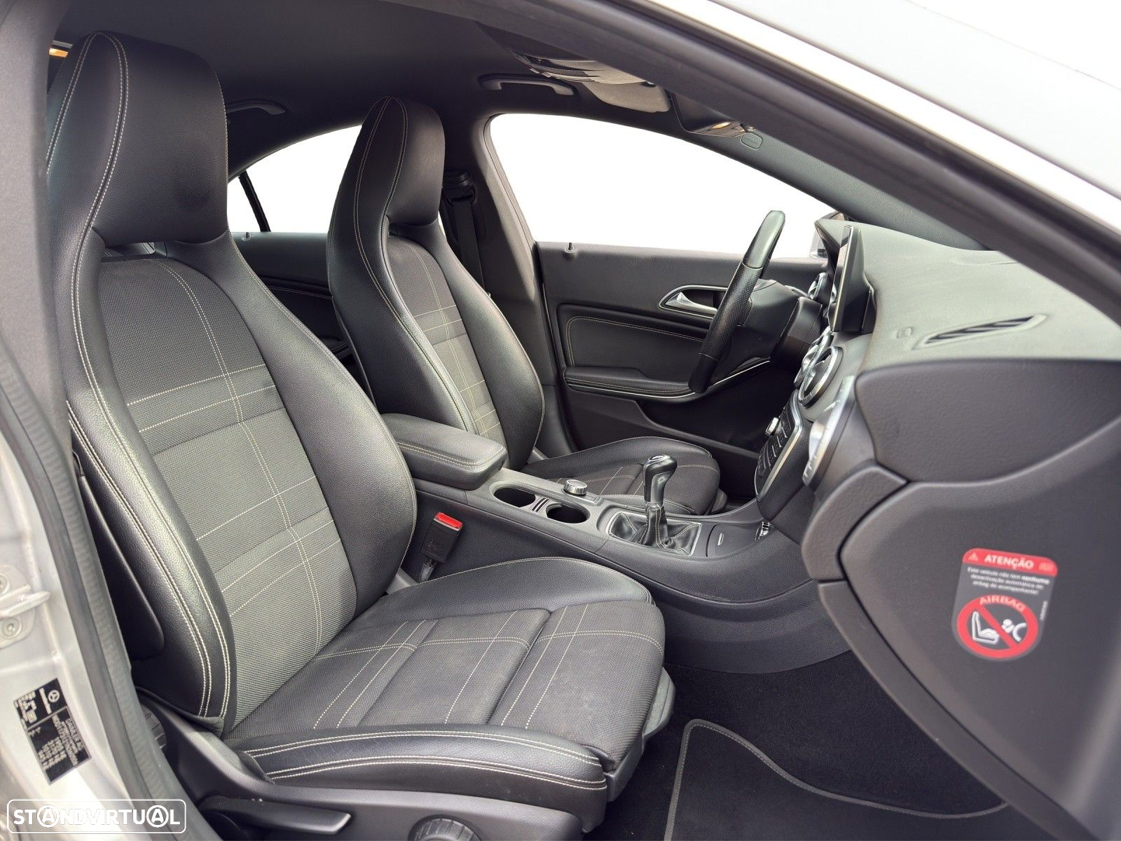Mercedes-Benz CLA 180 d Urban - 14