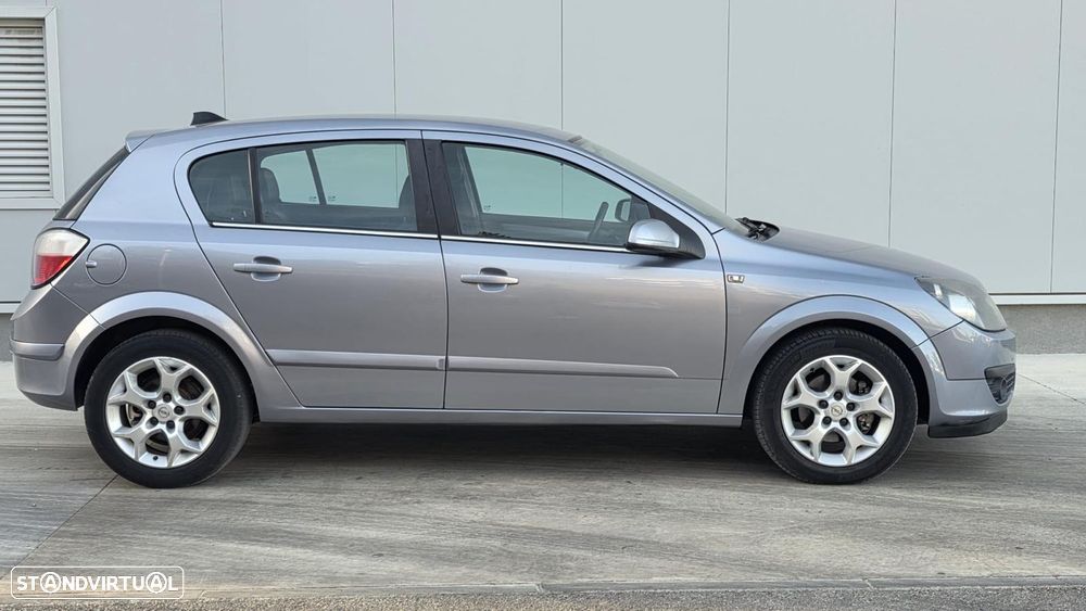 Opel Astra 1.3 CDTI Cosmo - 1