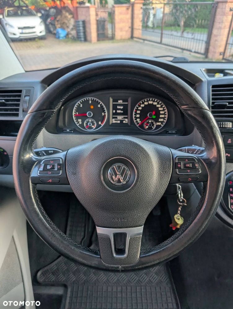 Volkswagen Transporter - 11