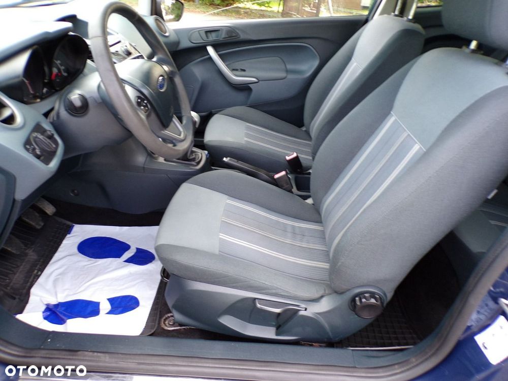 Ford Fiesta - 21