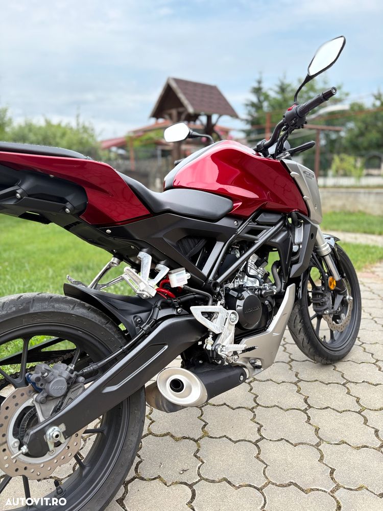 Honda CB 125R - 4
