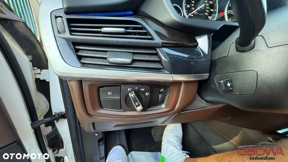 BMW X5 xDrive40e - 38