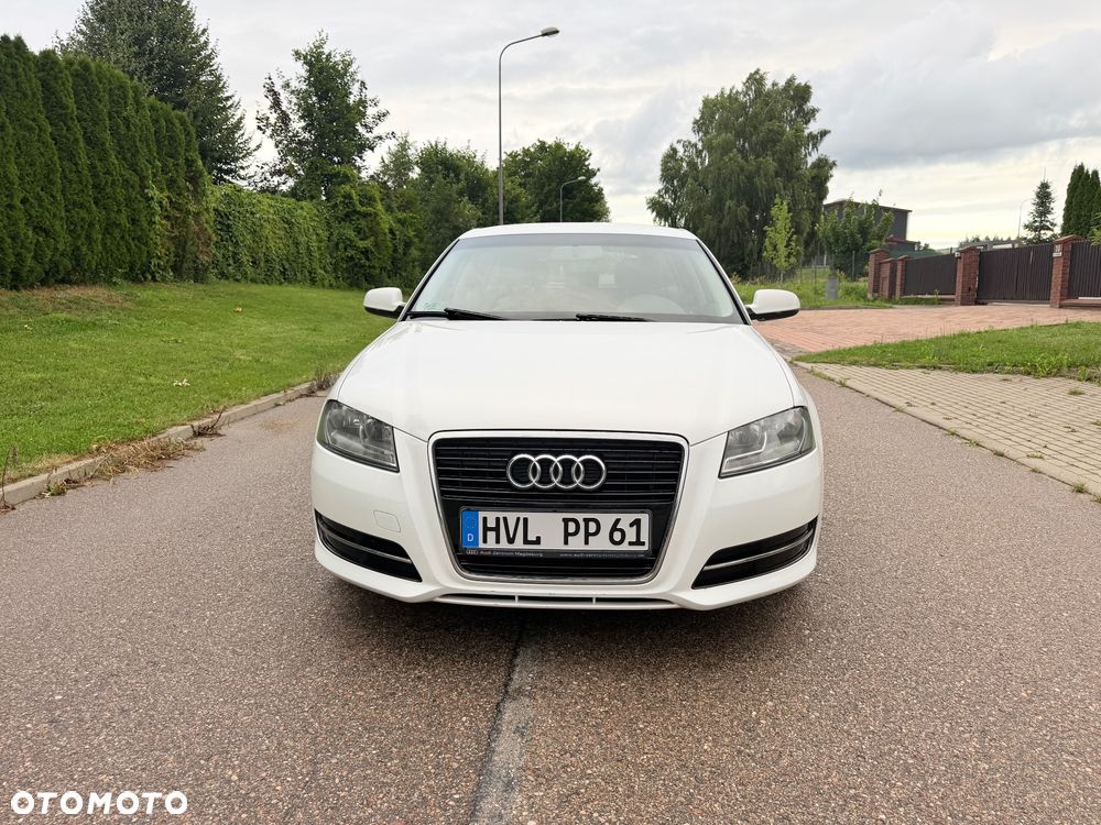 Audi A3 Sportback - 2