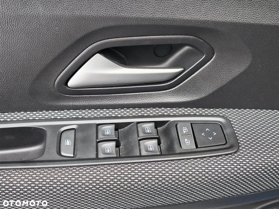 Dacia Sandero - 16