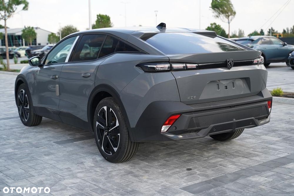 Peugeot 408 1.2 PureTech mHEV Allure S&S e-DSC6 - 6