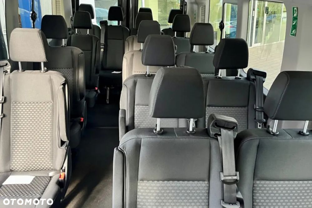 Ford Transit Autobus M2 460 L4H3 RWD Limited A10 RWD 2.0 165KM - 7
