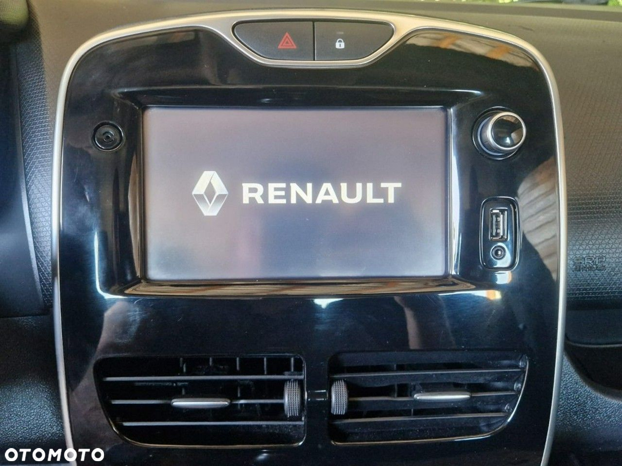 Renault Clio - 16