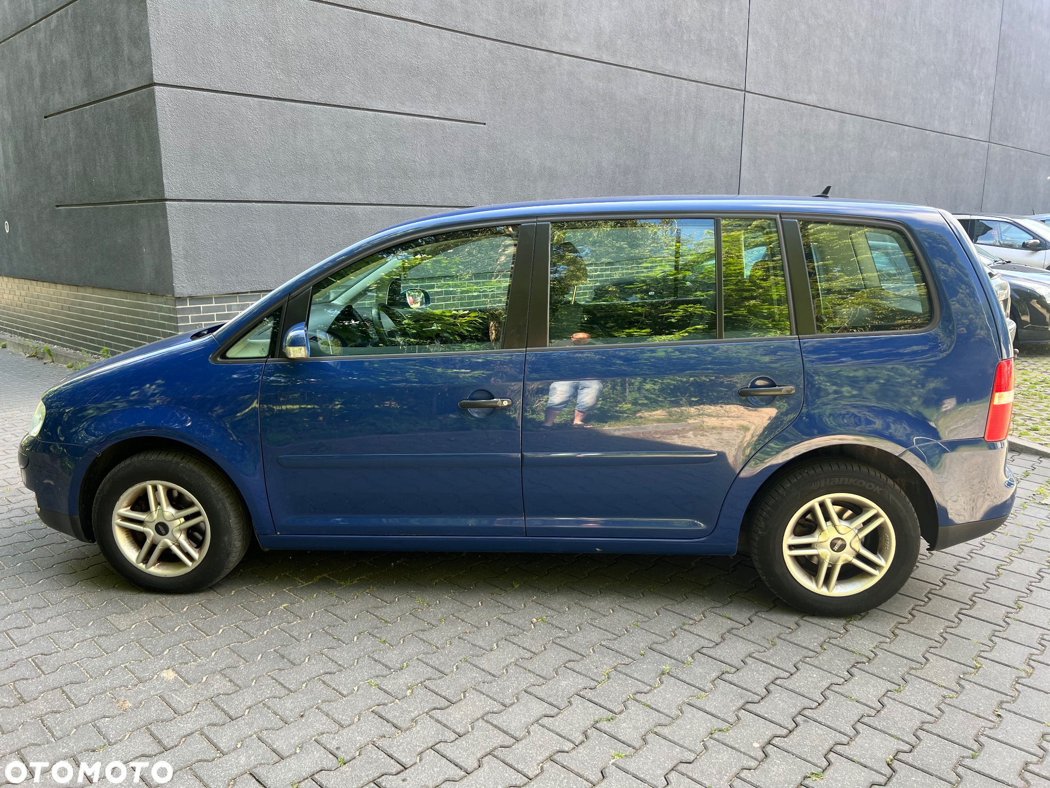 Volkswagen Touran 1.9 TDI Conceptline - 2