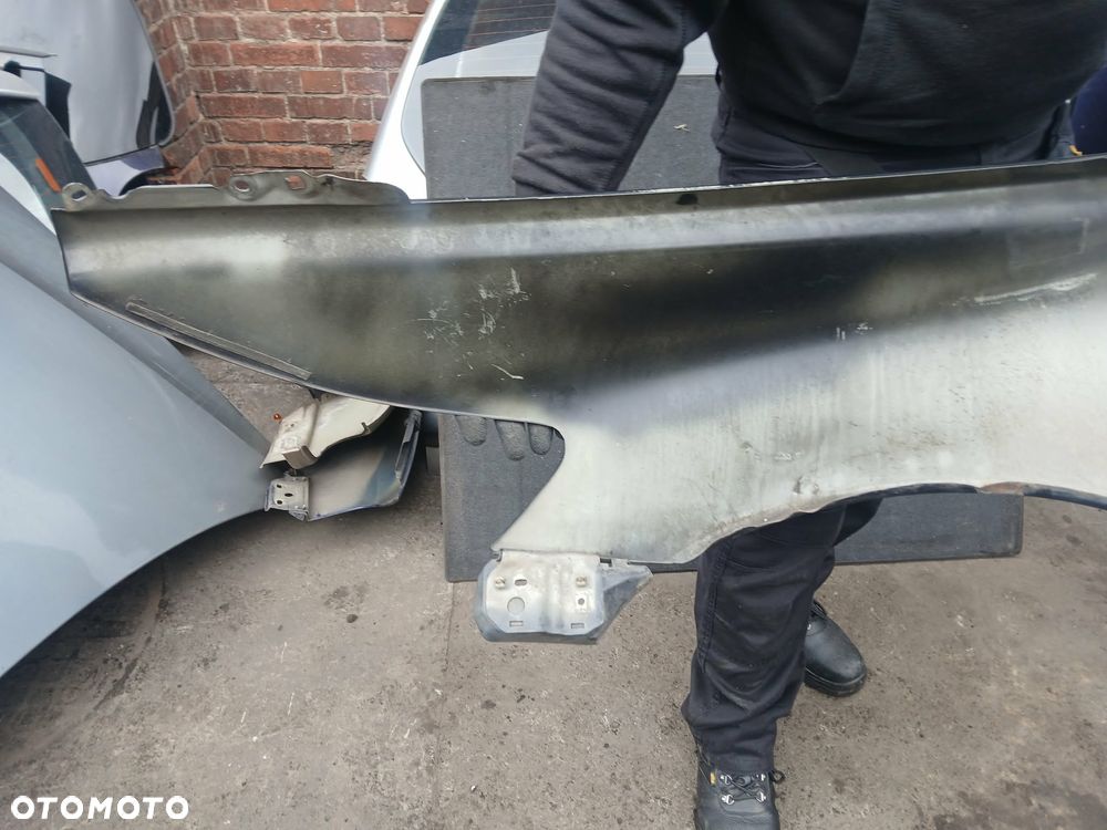 Volvo V 50 Błotnik prawy KOD LAKIERU 452-46 - 7