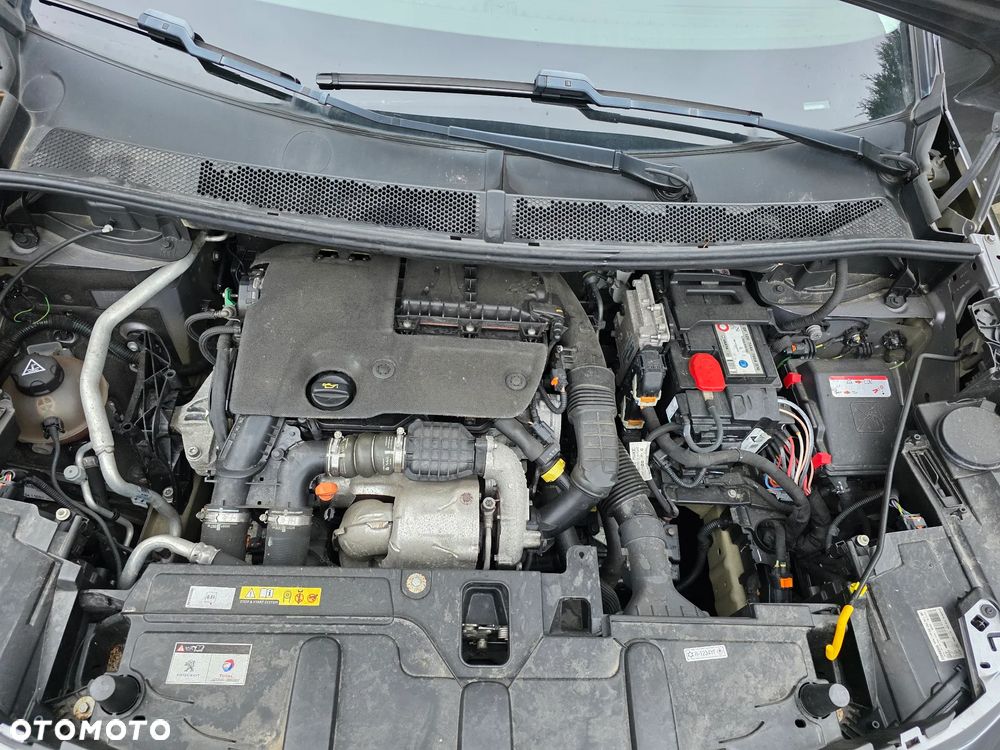 Peugeot 3008 1.6 BlueHDi Active S&S EAT6 - 18