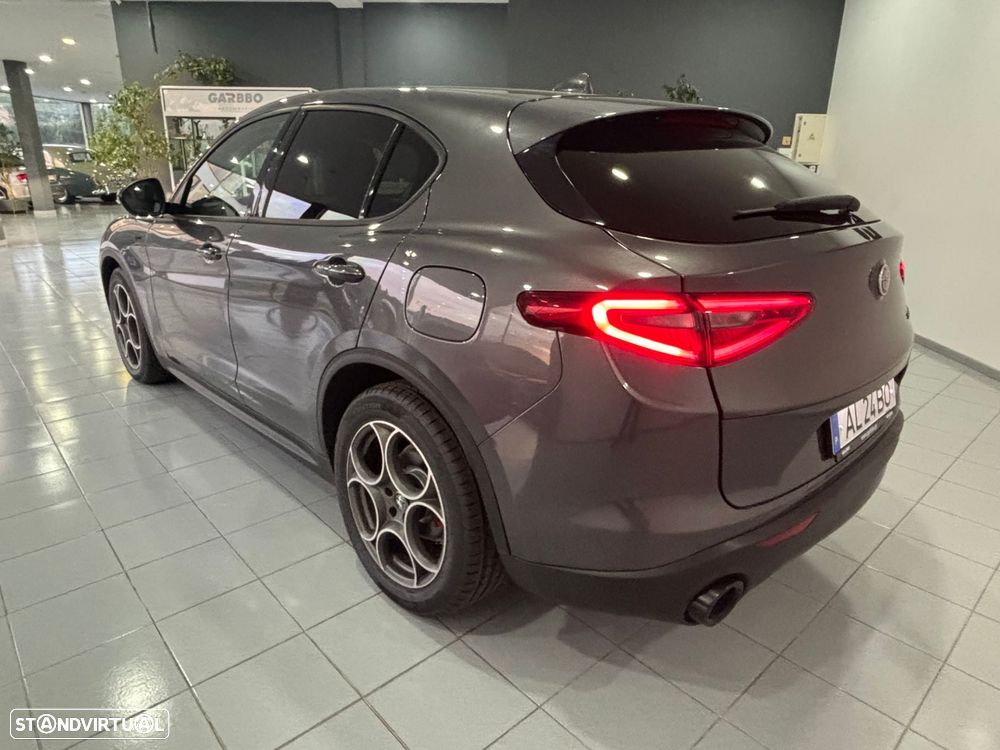 Alfa Romeo Stelvio 2.2 D Sprint AT8 - 7