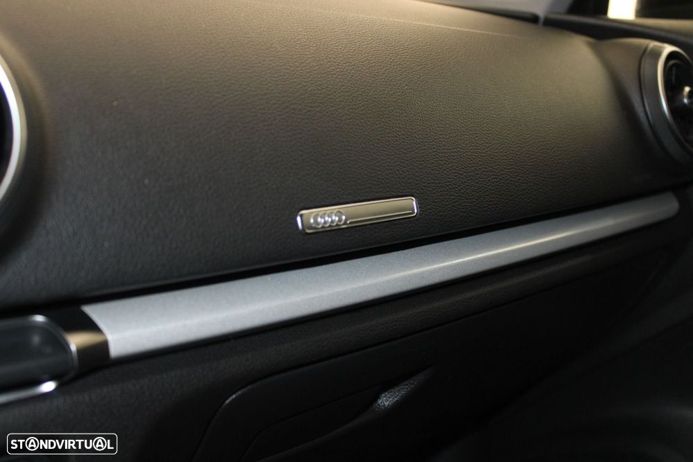 Audi A3 Sportback 1.6 TDI - 19