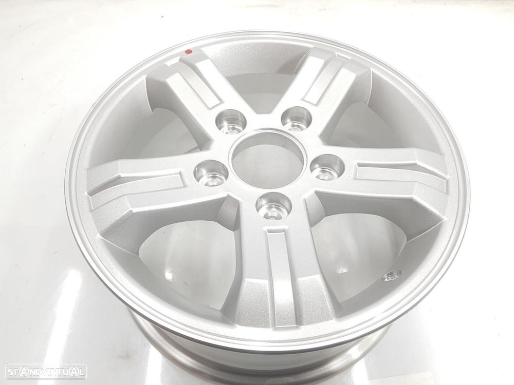 PNEU KIA SORENTO BL - 1