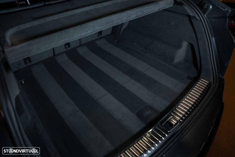 Lamborghini Urus 4.0 V8 - 36