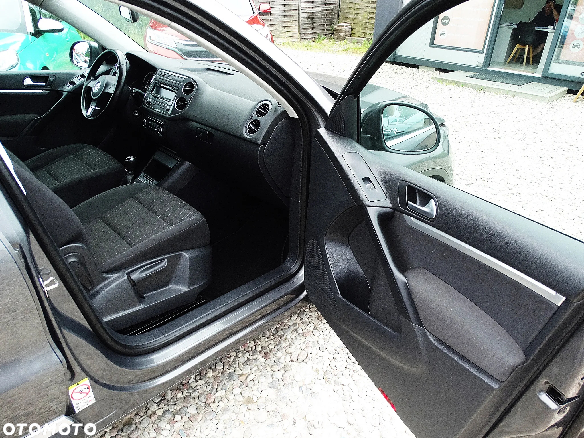 Volkswagen Tiguan 2.0 TDI DPF BlueMotion Technology Exclusive - 27