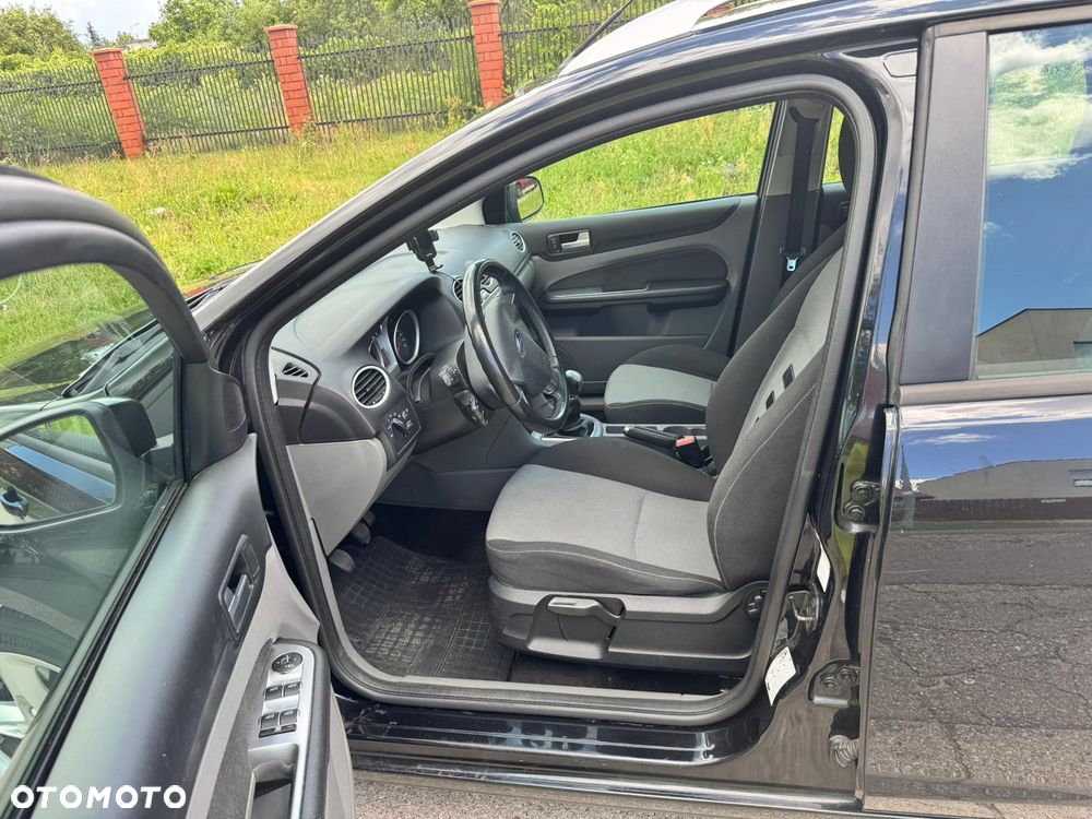 Ford Focus 1.8 FF Trend - 4