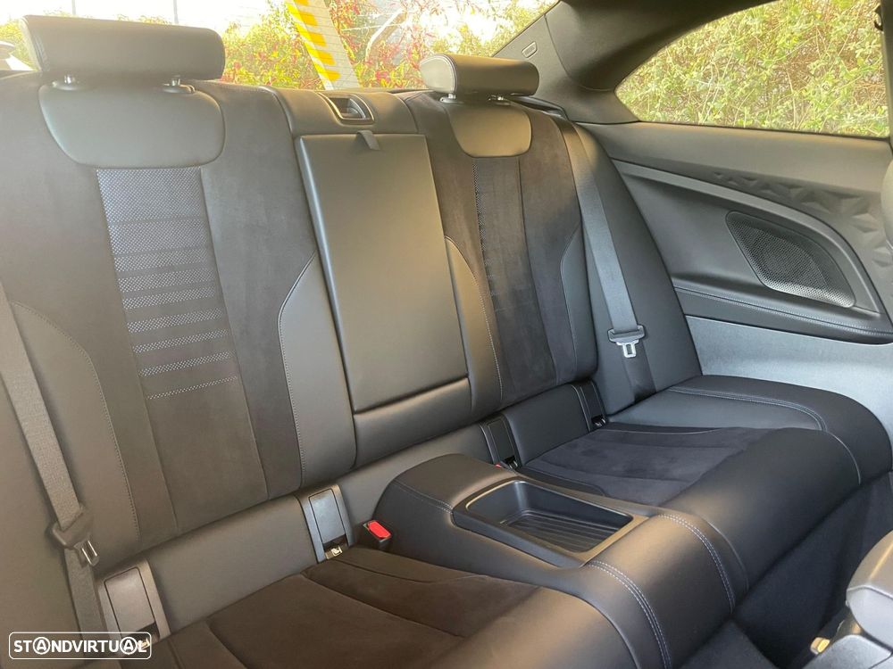 BMW 218 i Pack Desportivo M Auto - 10