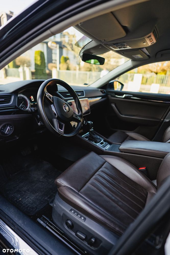 Skoda Superb 2.0 TSI L&K DSG - 7