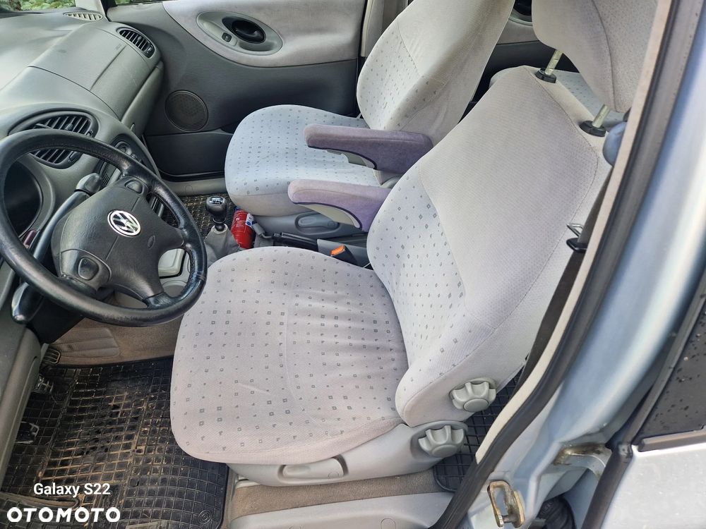 Volkswagen Sharan 1.9 TDI Comfortline - 14