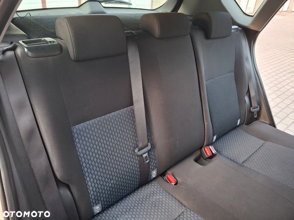 Toyota Auris 1.33 VVT-i Active - 19