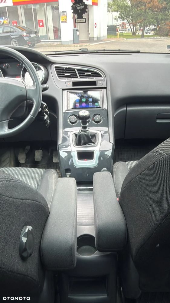 Peugeot 5008 155 THP Family Plus - 25