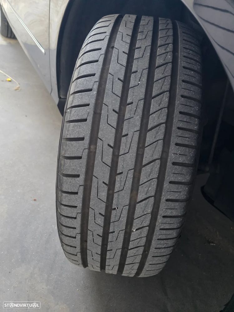 VW Passat Variant 2.0 TDI Confortline - 25