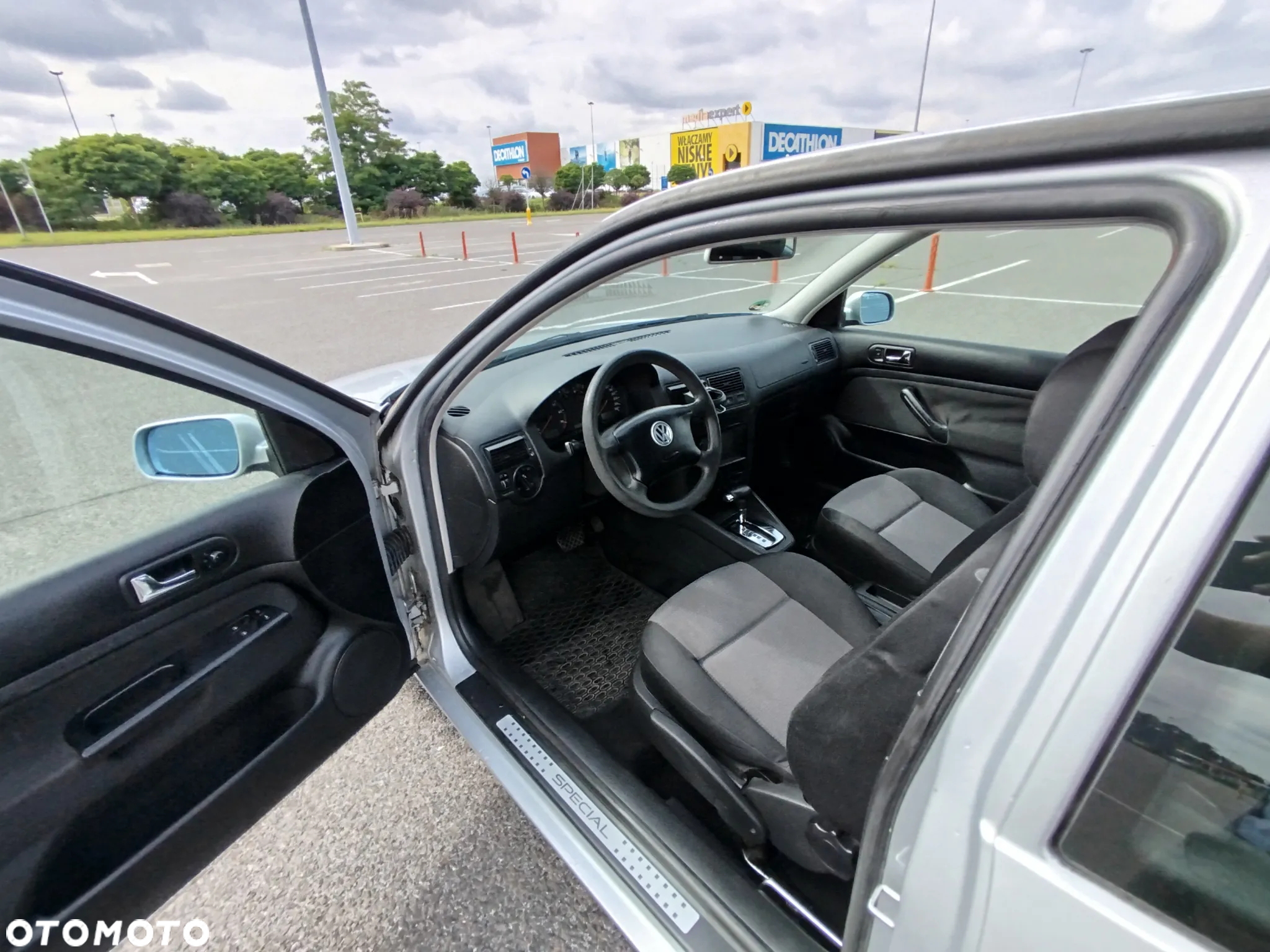 Volkswagen Golf 1.6 Automatik Sportline - 26