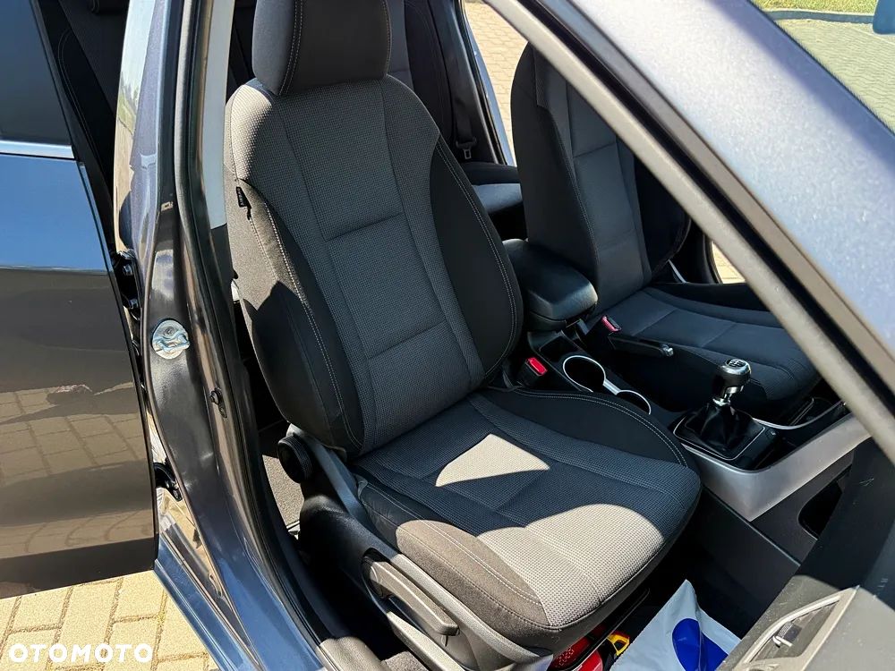 Hyundai i30 1.6 CRDi Comfort - 25