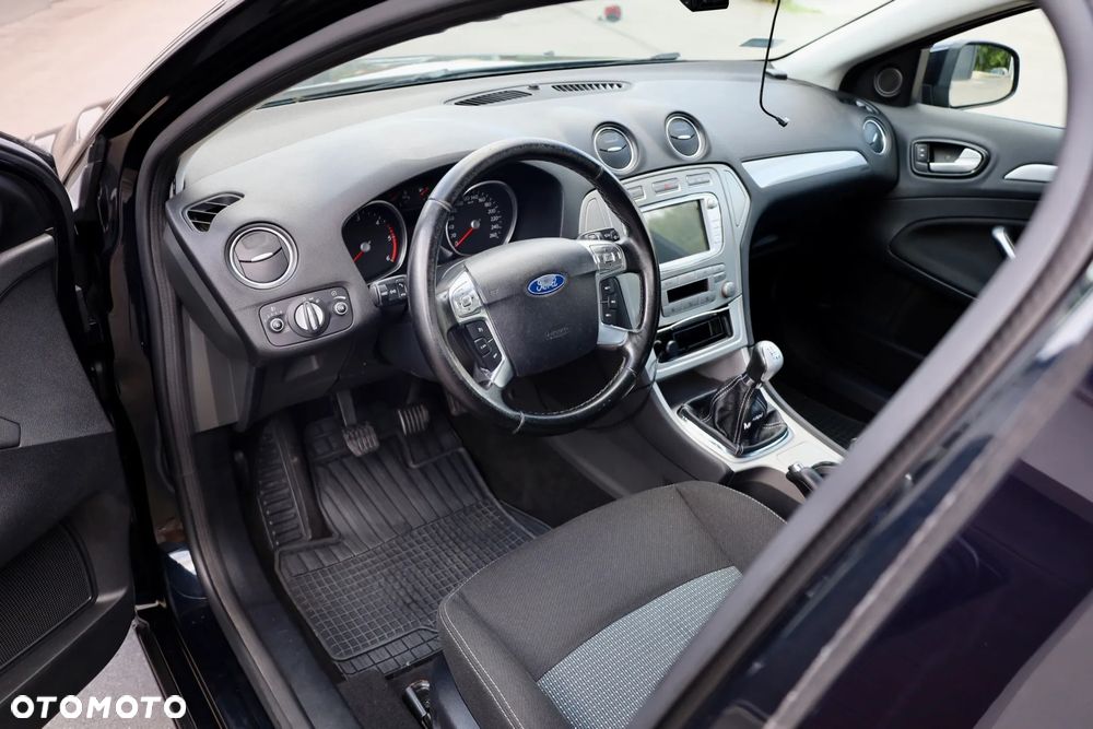 Ford Mondeo - 14