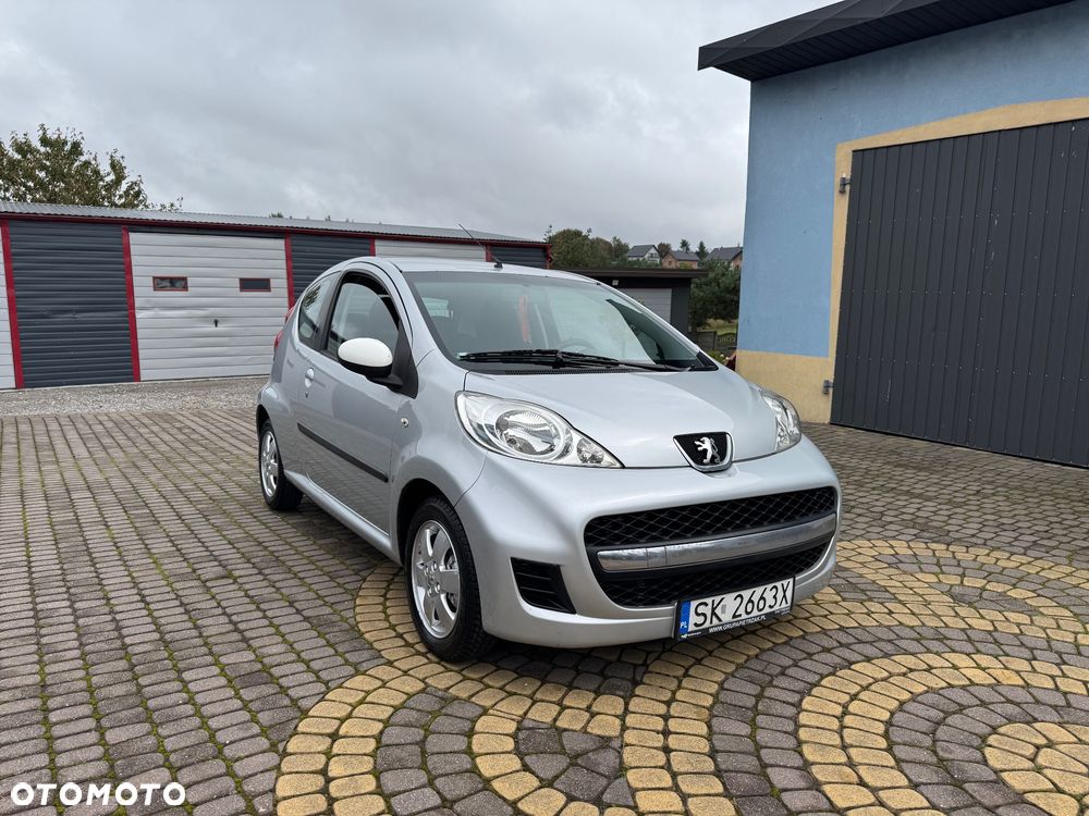 Peugeot 107 1.0 Urban Move - 1