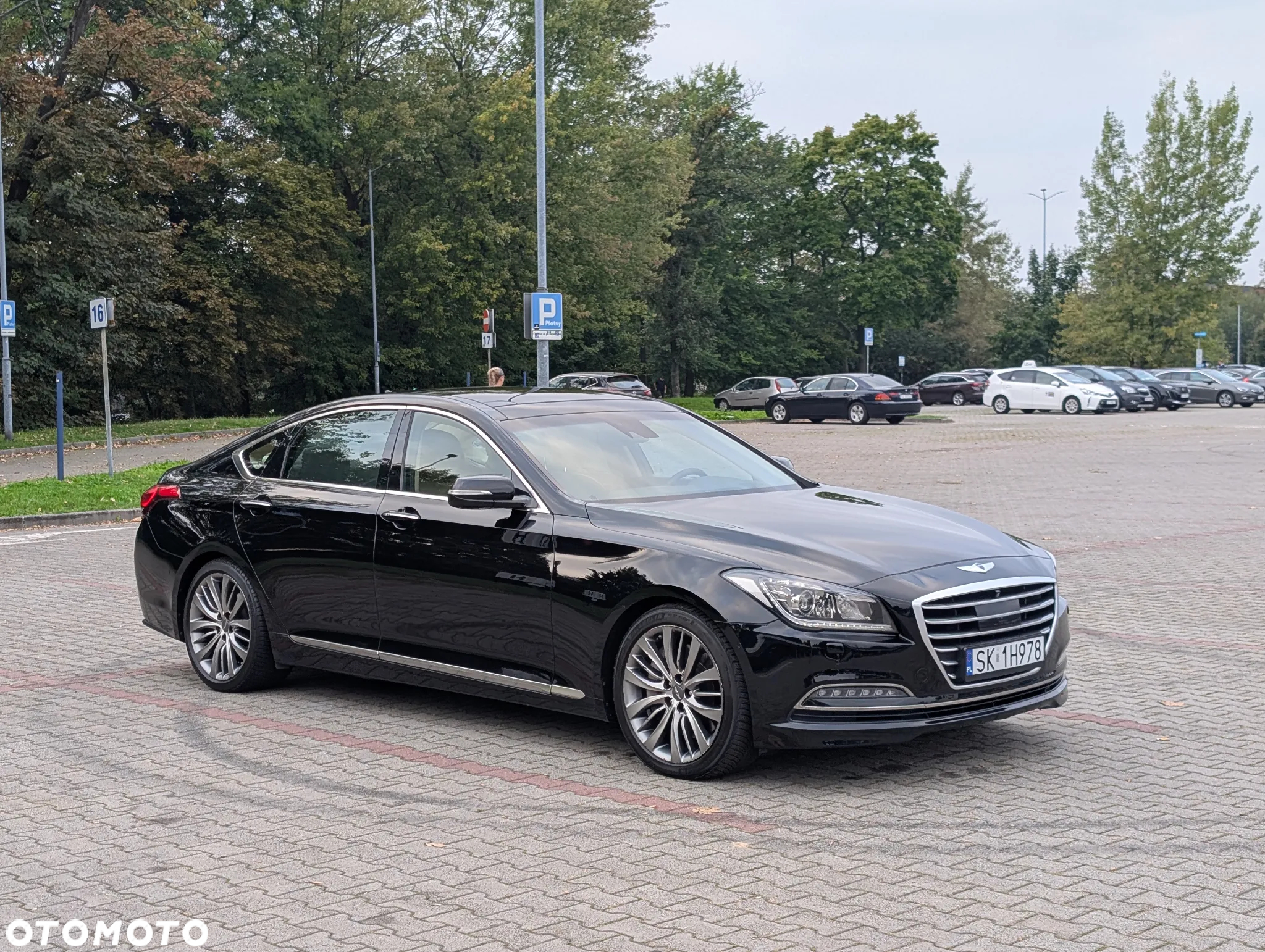 Hyundai Genesis 3.8 V6 GDI - 8