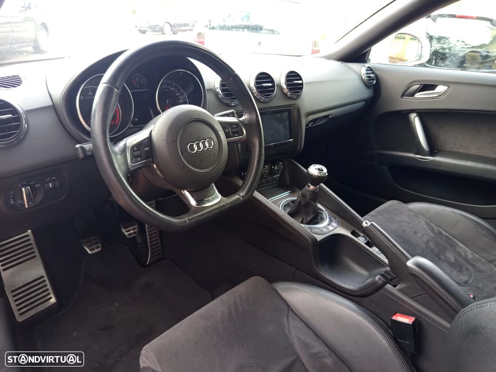Audi TT Roadster 2.0 TFSi - 27
