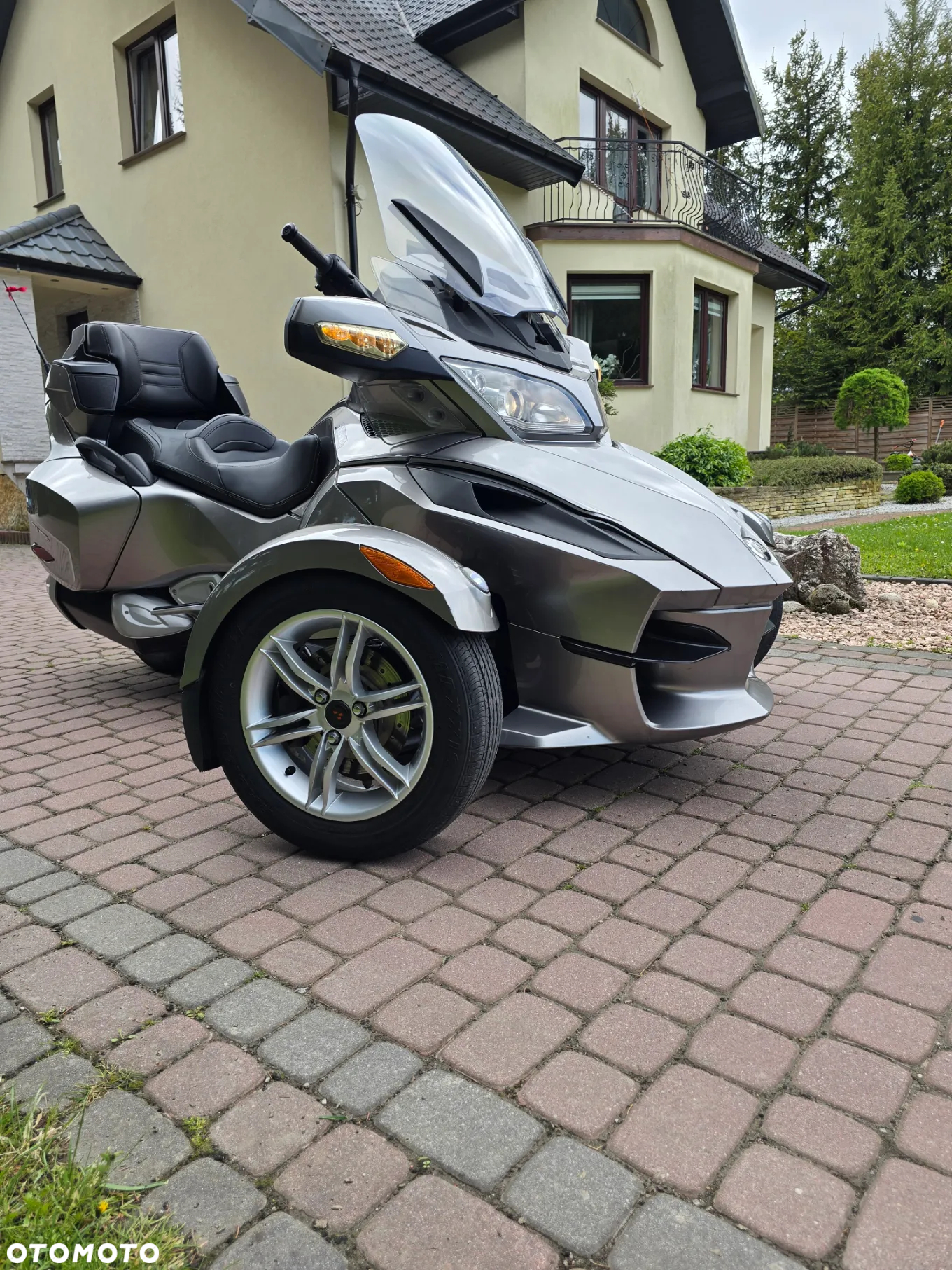 Can-Am Spyder - 6