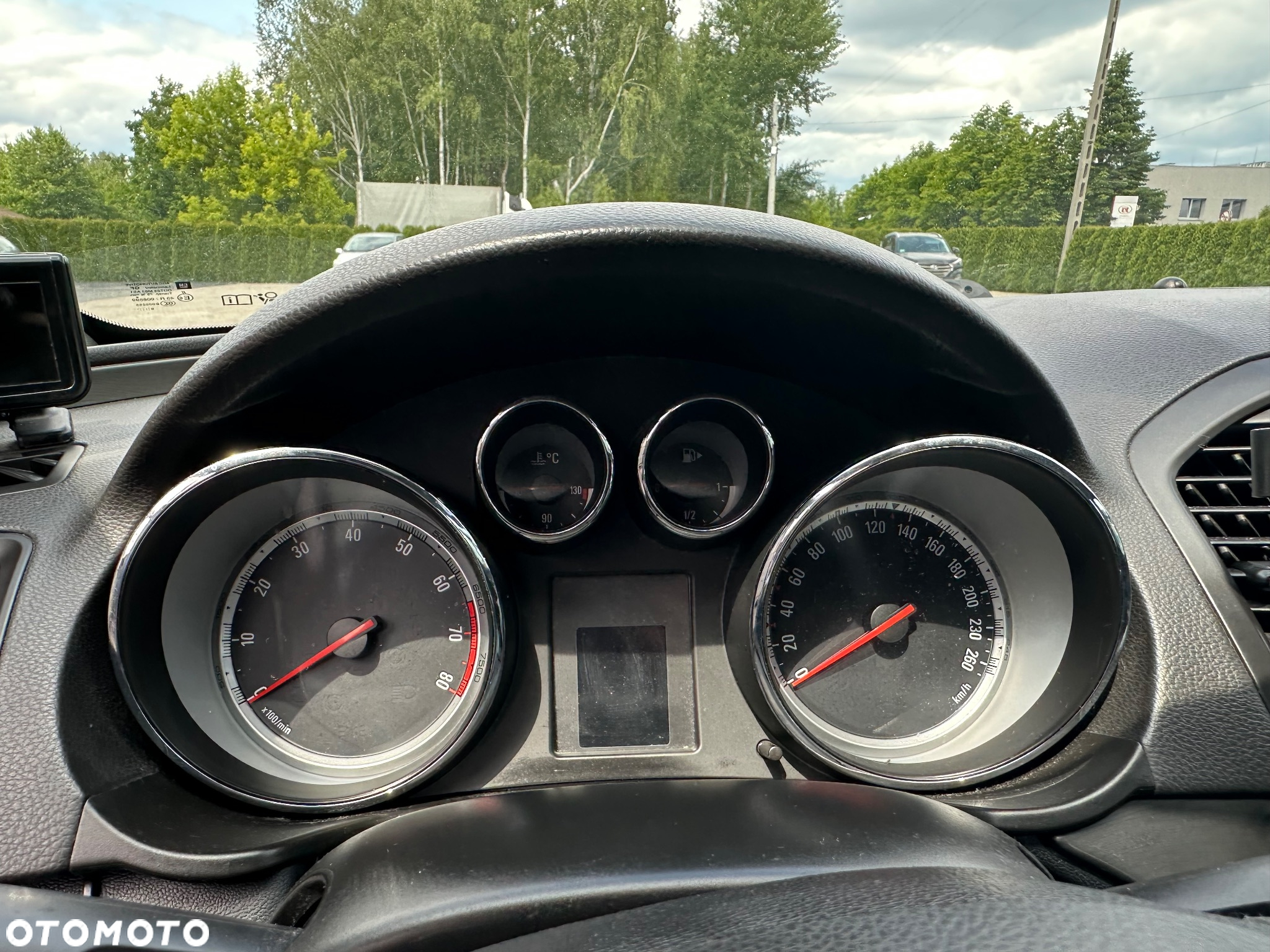 Opel Insignia 1.8 - 16
