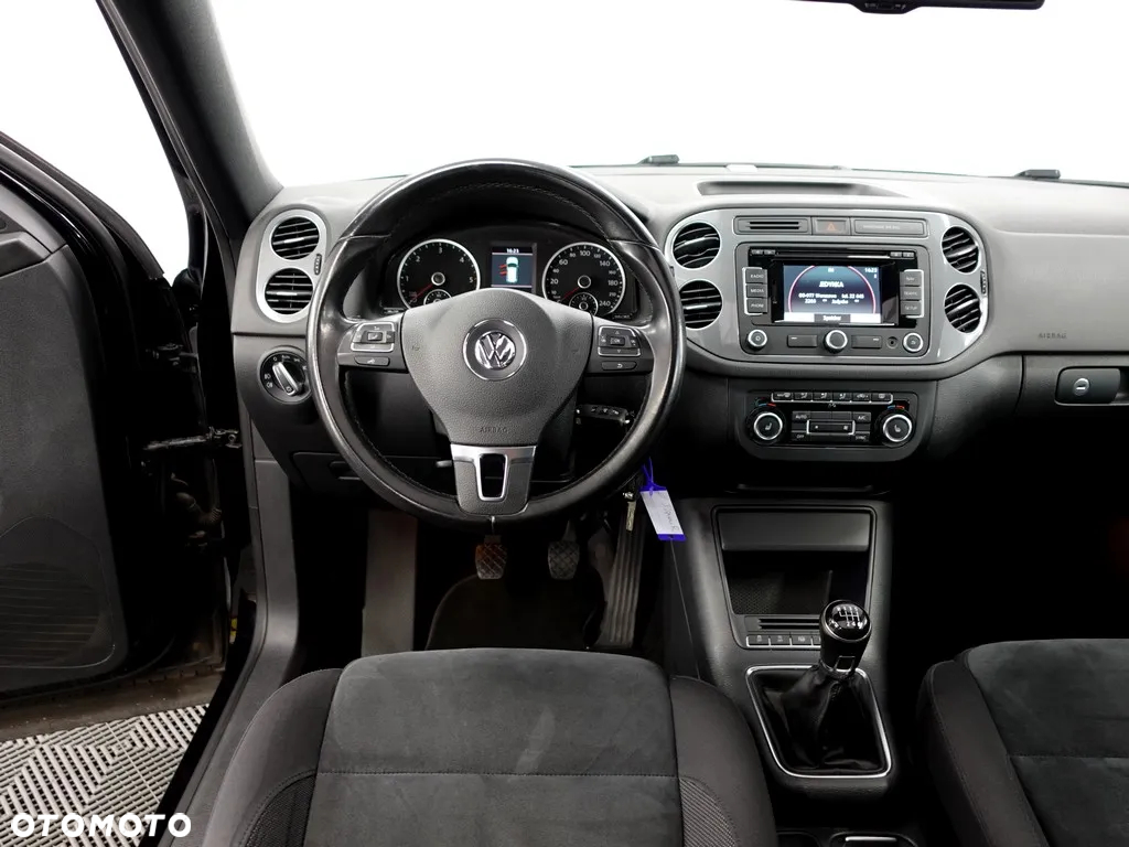 Volkswagen Tiguan 2.0 TDI Perfectline R-Style - 6