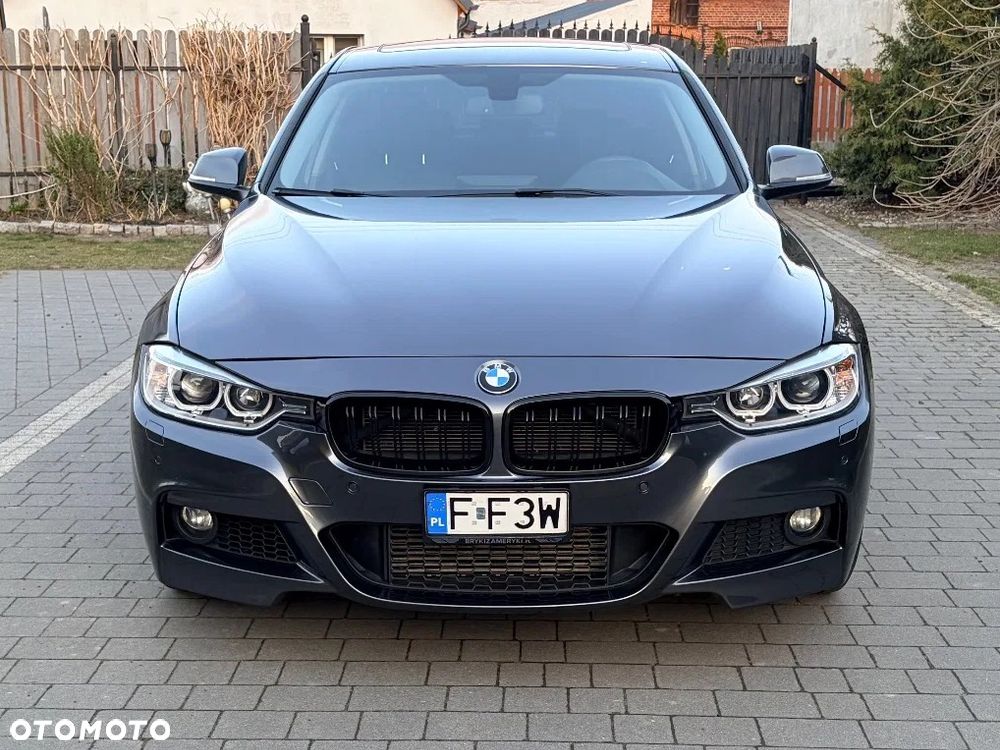 BMW Seria 3 328i xDrive Luxury Line - 1