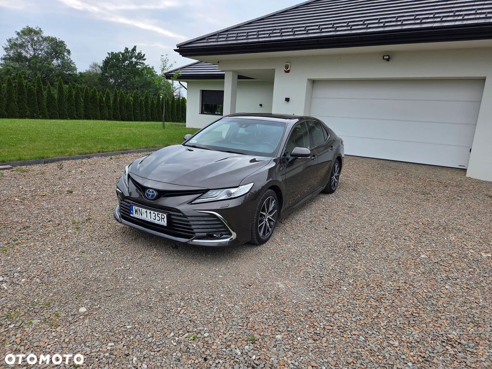 Toyota Camry 2.5 Hybrid Executive CVT - 2