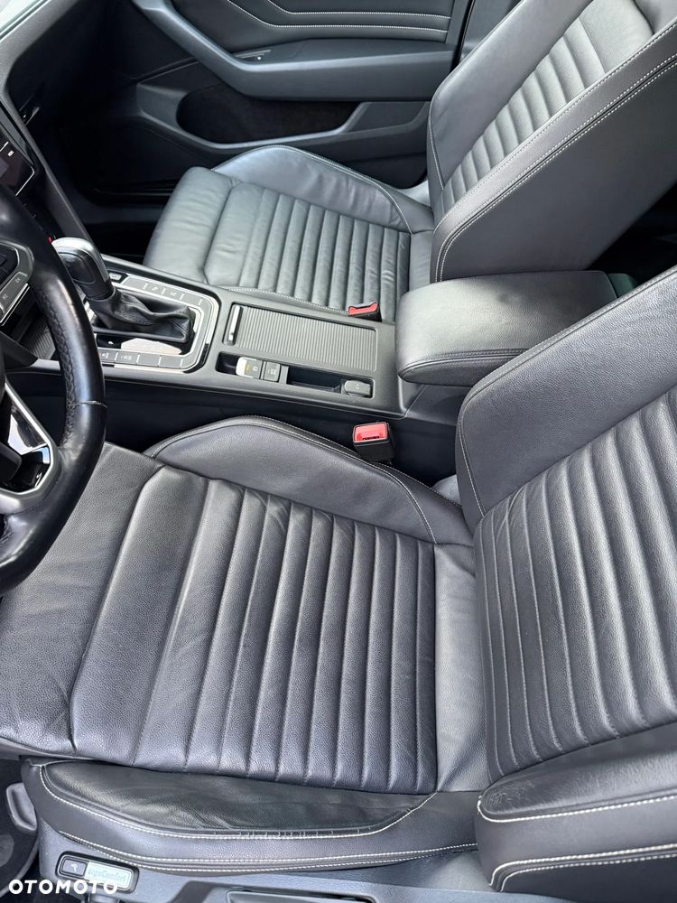 Volkswagen Passat 2.0 TDI SCR DSG Business - 11